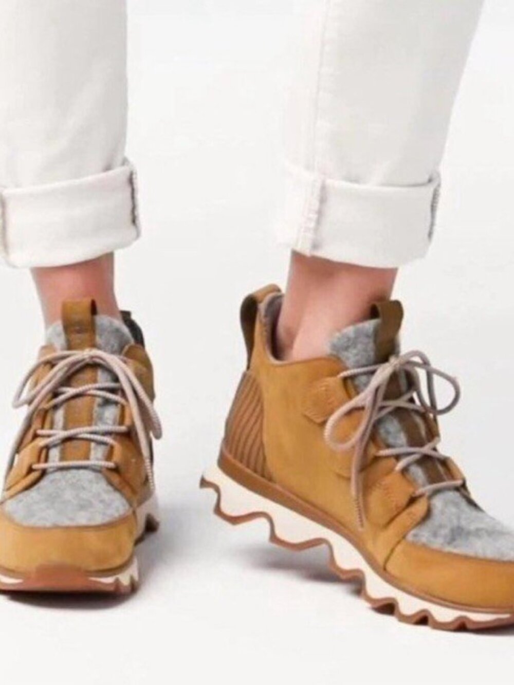 SOREL Kinetic Caribou Boots – Brown – Women’s Size 6.5 – Winter Snow Boots – Goo